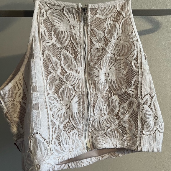 Lace floral crop top and skirt set - Picture 2 of 3